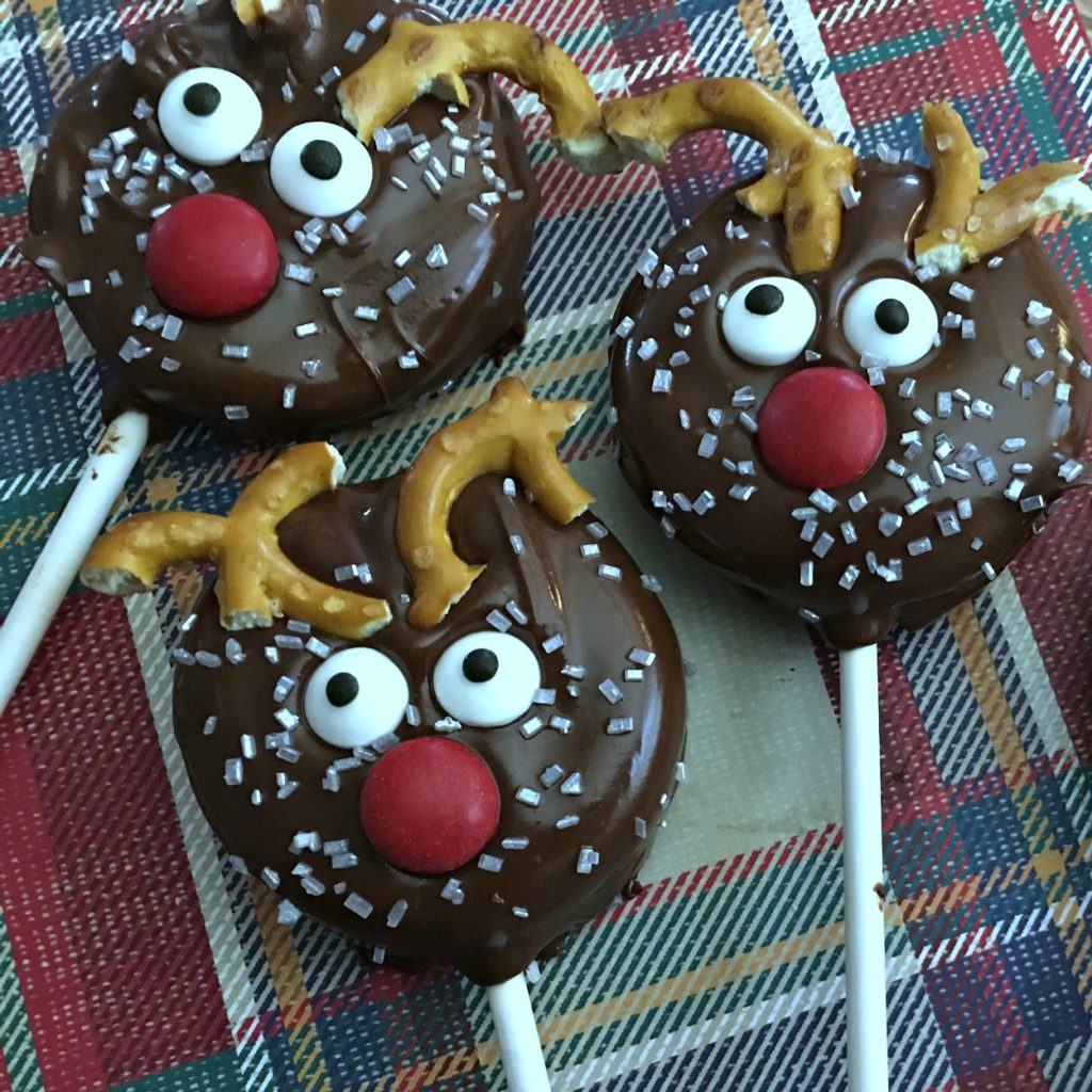 Holiday Reindeer Oreo Pops Recipe Mama Likes To Cook