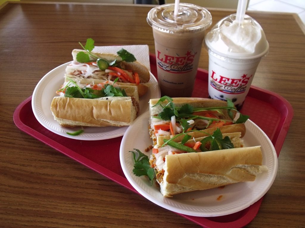 Lee's Vietnamese Sandwiches and Smoothies