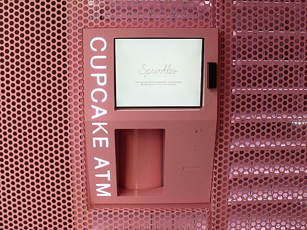 Sprinkles Cupcakes ATM - Chicago, IL