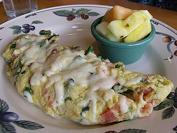 Veggie Omelette - Egg’lectic Cafe - Wheaton, Illinois