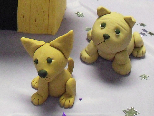 Wilton Shape-N-Amaze Edible Decorating Dough Puppy Dogs