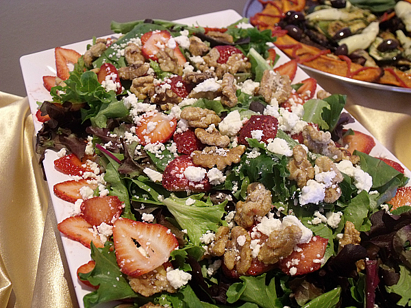 Strawberry Walnut Salad