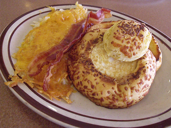 Hobart :: One Creature's Review of the Denny's Hobbit Menu