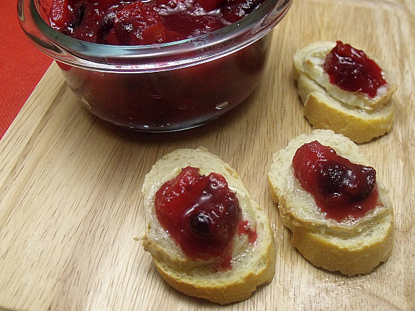 Cranberry Brie Bruschetta