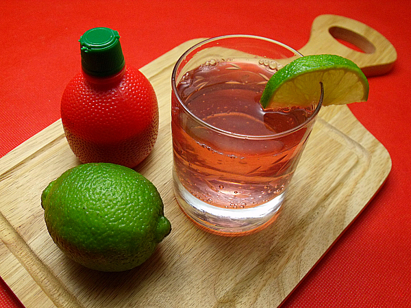 Easy Pomegranate Lime Mocktail 