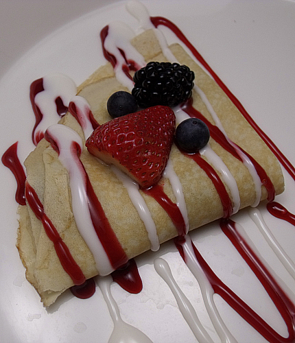 Easy White Chocolate Berry Crepes