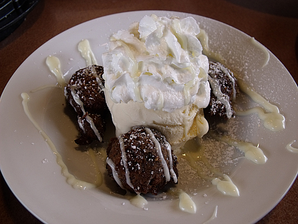 Denny's Blueberry Pancake Puppies Ice Cream Sundae