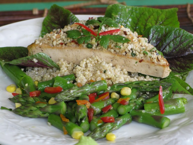 Macadamia Nut Crusted Tofu 