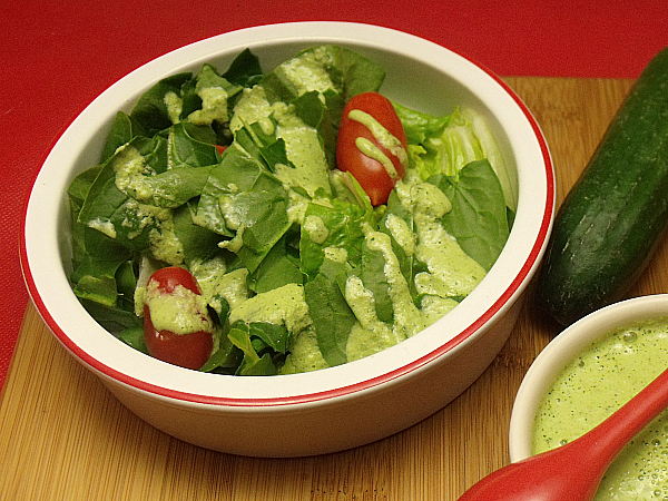 Creamy Cucumber Mint Salad Dressing
