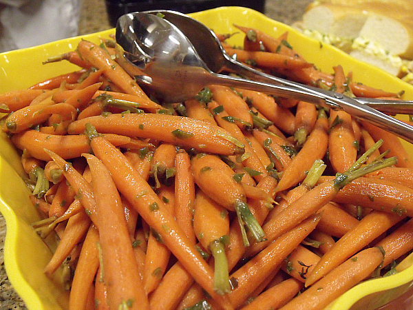 Glazed Chile-Spiced Baby Carrots