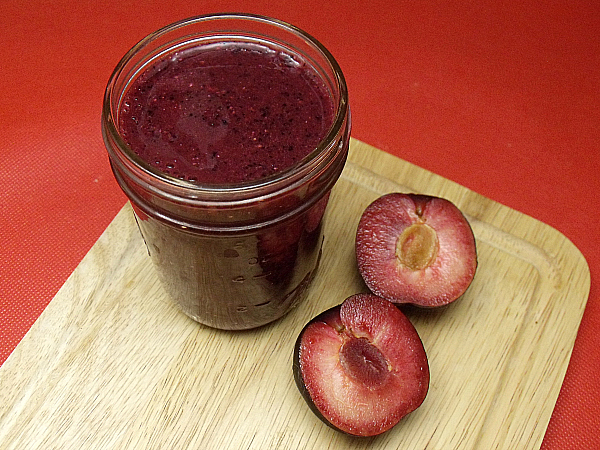 Plum Blueberry Breakfast Smoothie