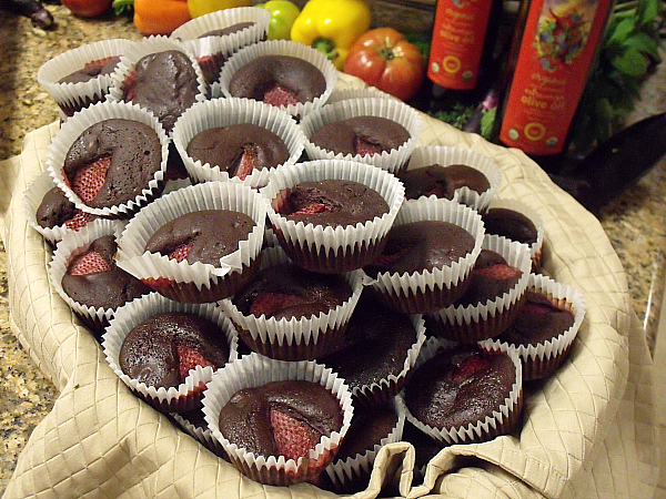 Dark Chocolate Olive Oil Cupakes with Strawberries