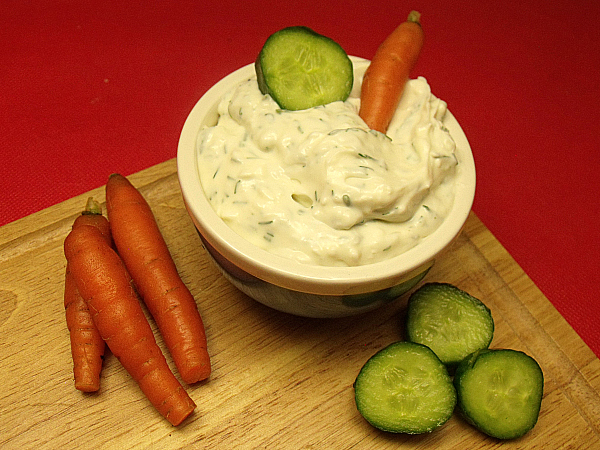 Cream Cheese and Yogurt Dill Dip