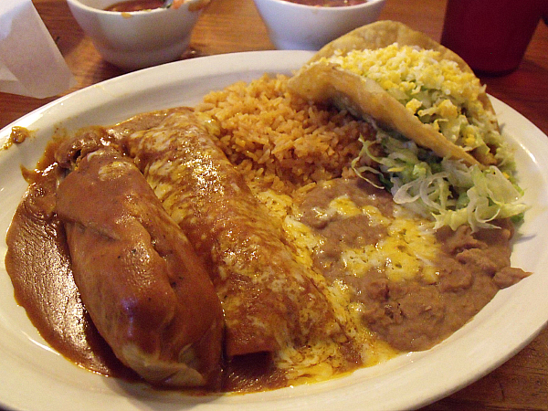 Castillo's Mexican Food - Mariposa, California
