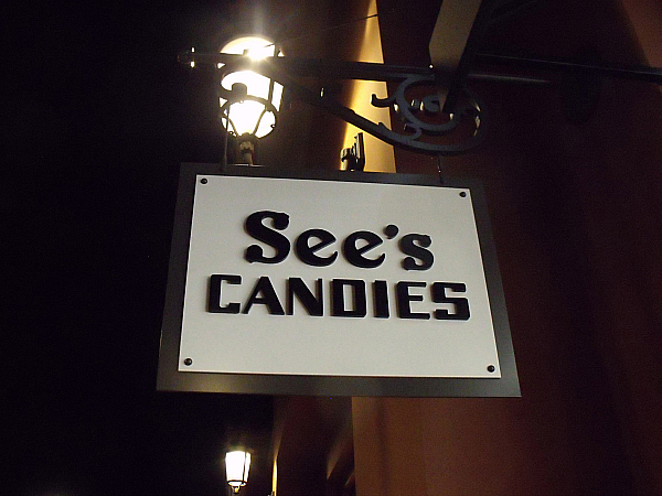 See's Candies - Fashion Island - Newport Beach, California