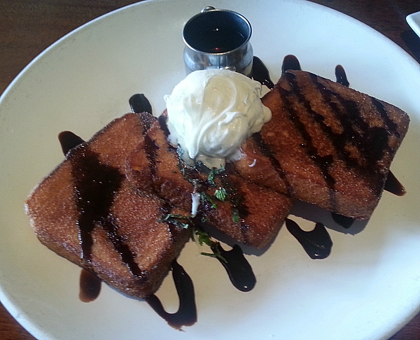 Weekend Brunch at Lazy Dog - Irvine, California - Cinnamon Sugar French Toast