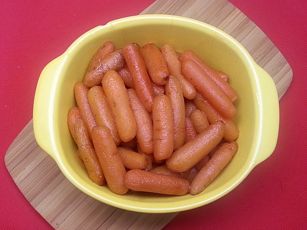 Slow Cooker Maple Glazed Carrots