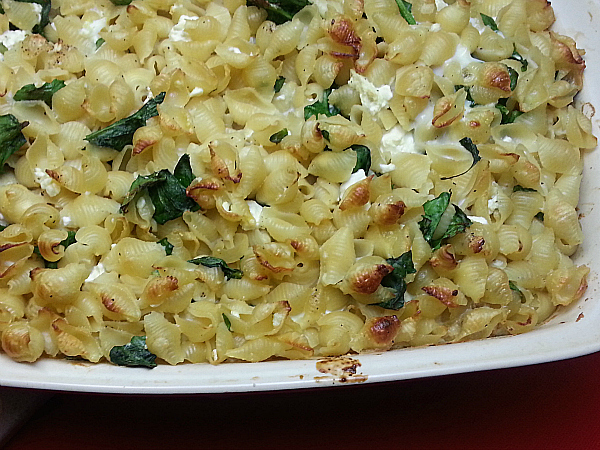 Feta and Spinach Macaroni and Cheese