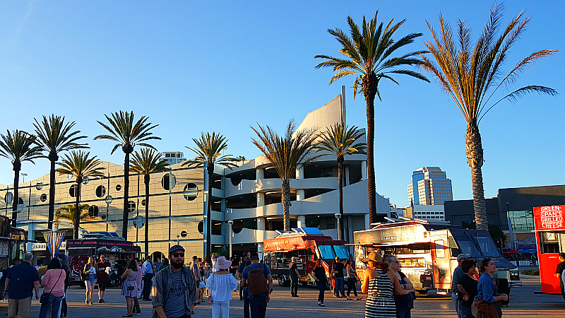 Food Trucks at the Aquarium of The Pacific