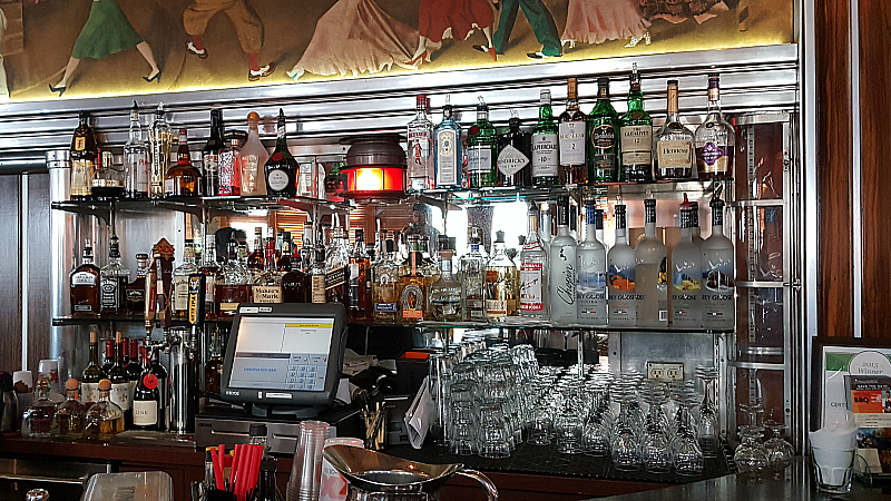 Observation Bar on The Queen Mary