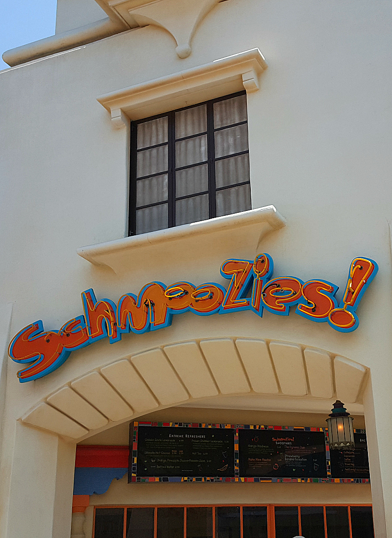 Schmoozies Smoothies at Disney California Adventure Park