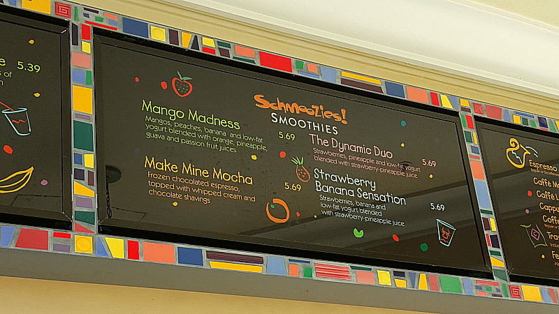 Schmoozie's Smoothies - Disney California Adventure Park