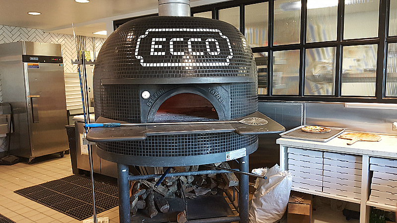 ECCO Build Your Own Pizza at Anaheim Packing House 