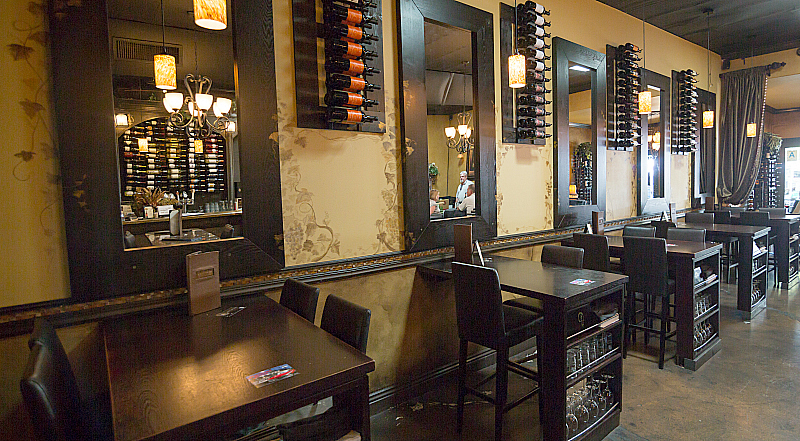 Pour d'Vino Wine Bar and Restaurant on The BLVD in Lancaster