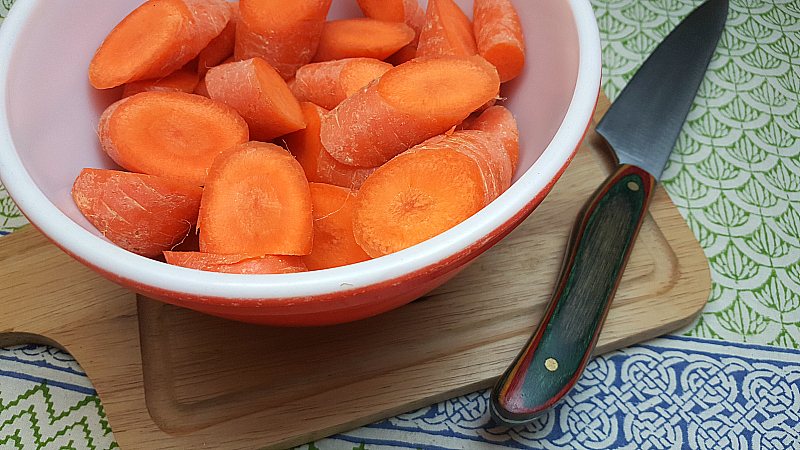 Easy Maple Roasted Carrots