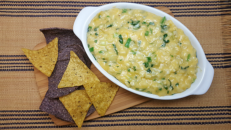 Easy Cheesy Warm Corn Dip