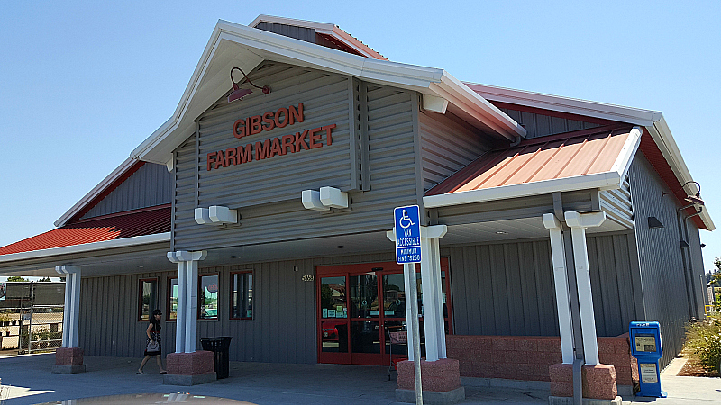 Fresno State University Gibson Farm Market