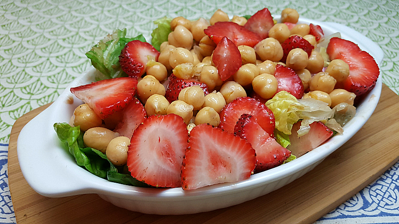 Strawberry Chickpea Salad