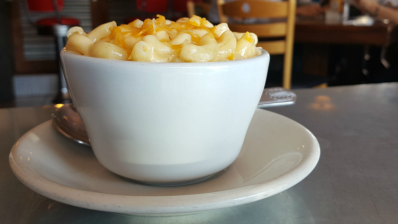 Mac n Cheese at Chomp - A Modern American Diner in Solvang