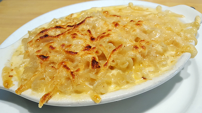 mac and cheese hugos