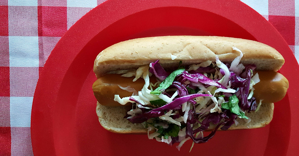 2 vegan hot dog slaw