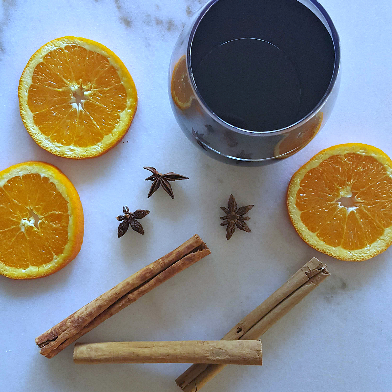 https://mamalikestocook.com/wp-content/uploads/2018/10/instagram-mulled-wine.jpg