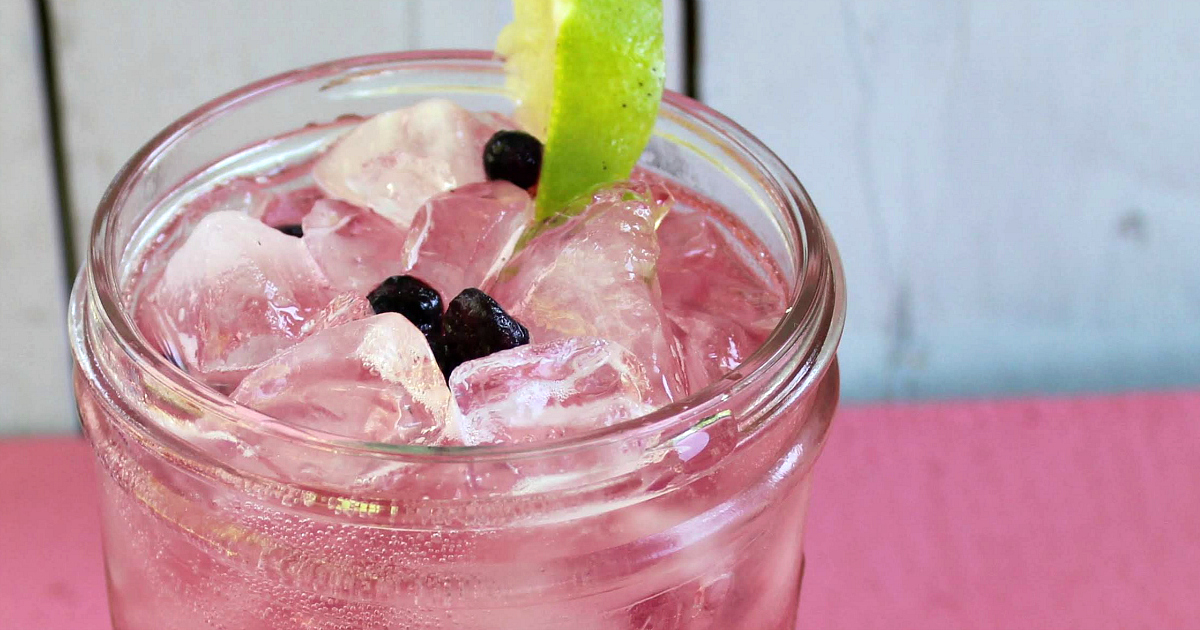 mason jar lime blueberry soda