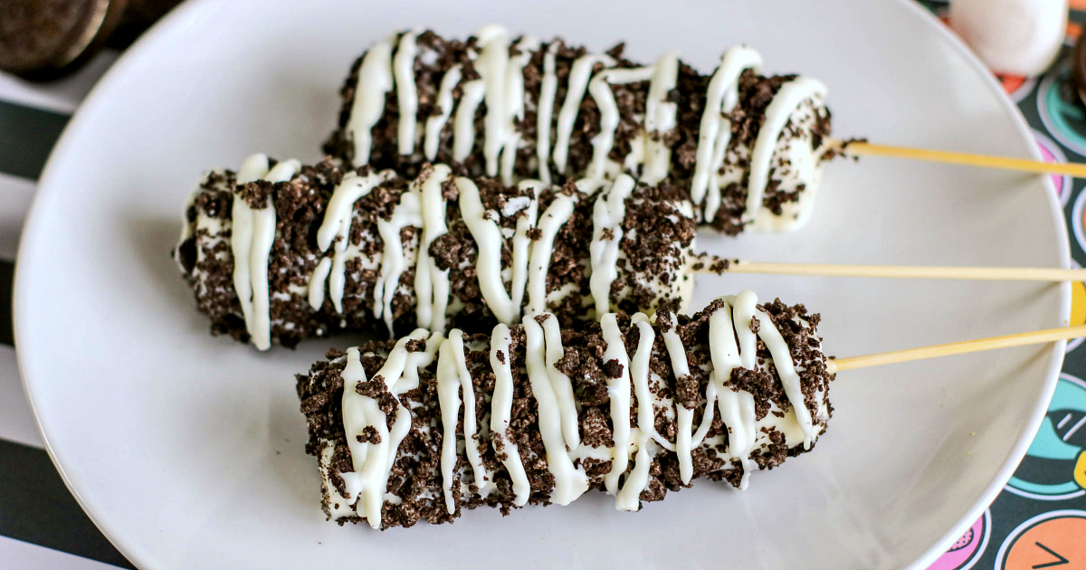 Cookies and Cream marshmallow pops on white plate