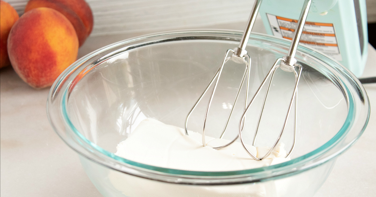 mixing bowl with filling for peach tart