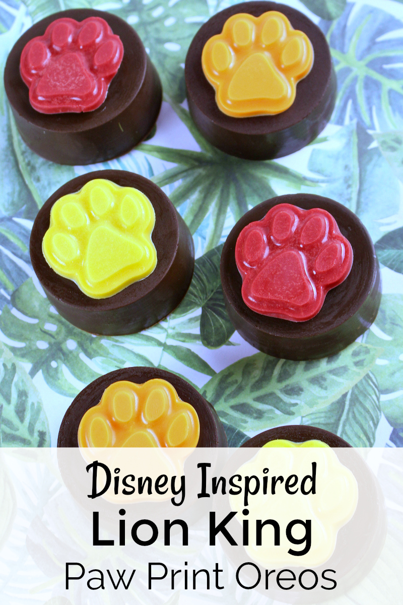 Disney Inspired Lion King Paw Print Oreos Recipe #Disney #LionKing #Oreos #PawPrint #PartyFood