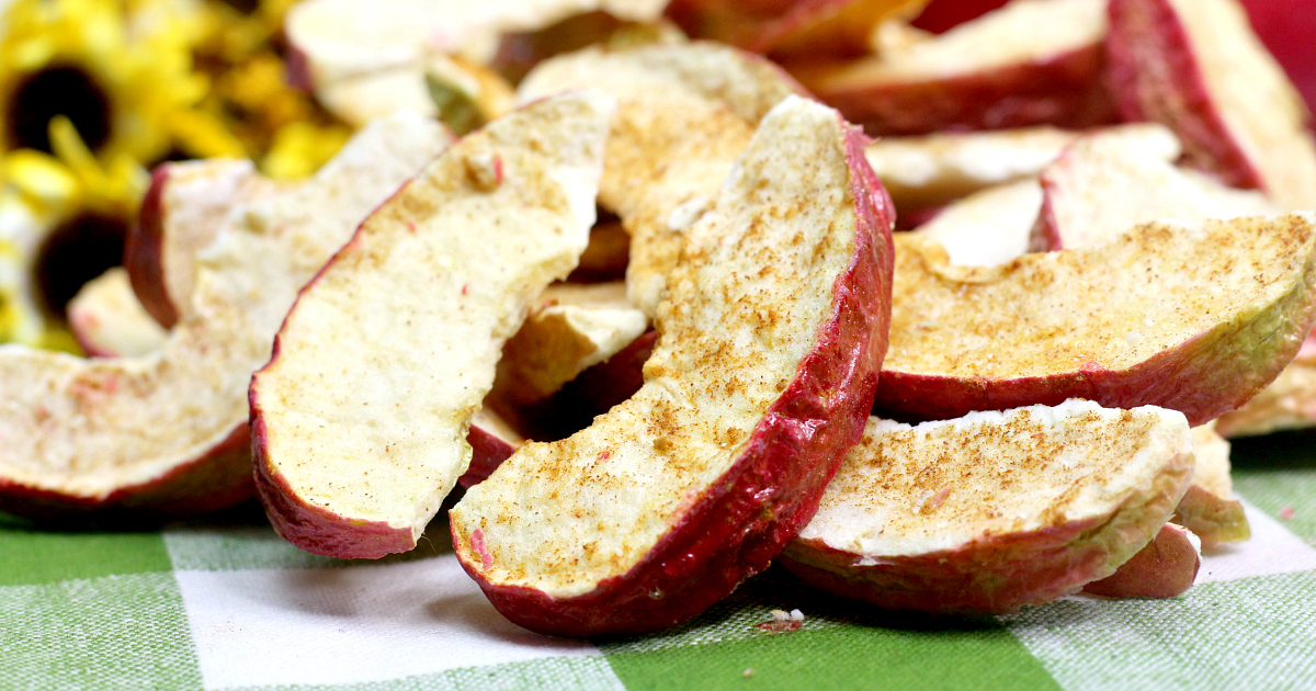 cinnamon apple wedges made in an air fryer