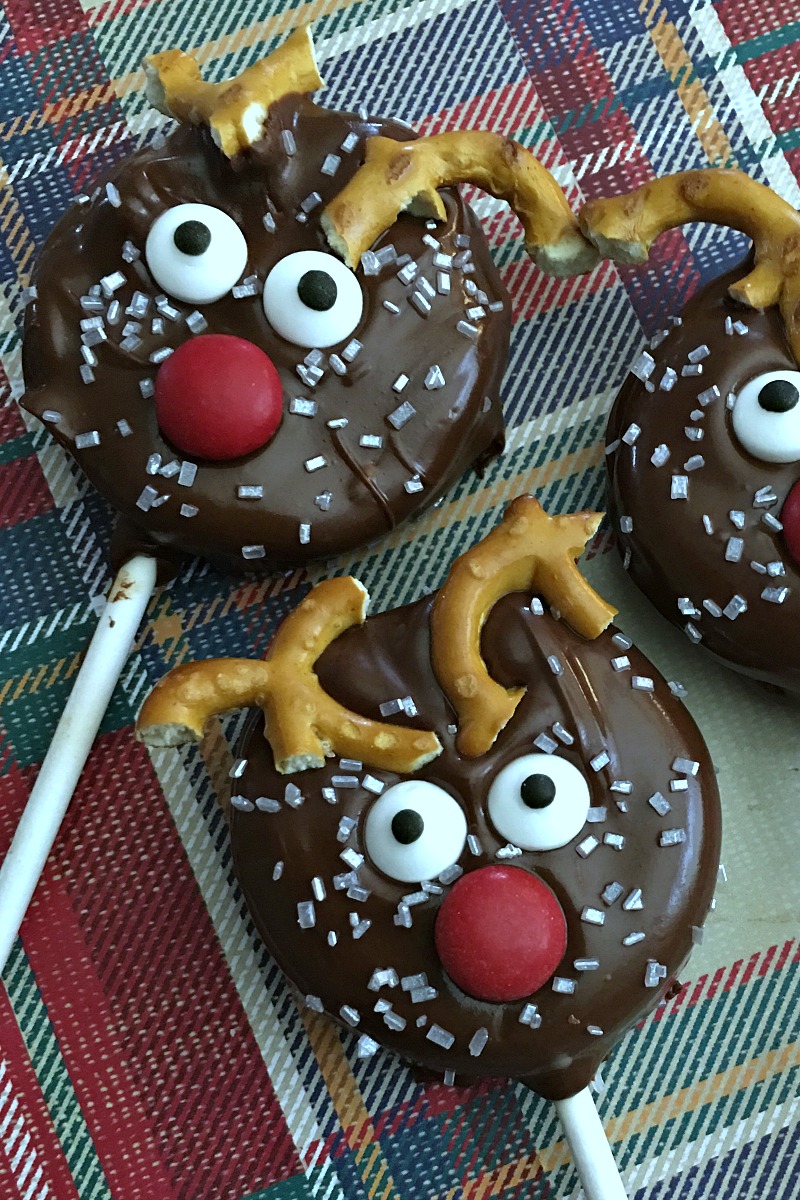 close up reindeer cookie pops