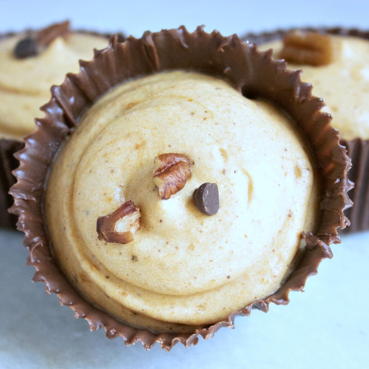 insta pumpkin mousse in chocolate cup