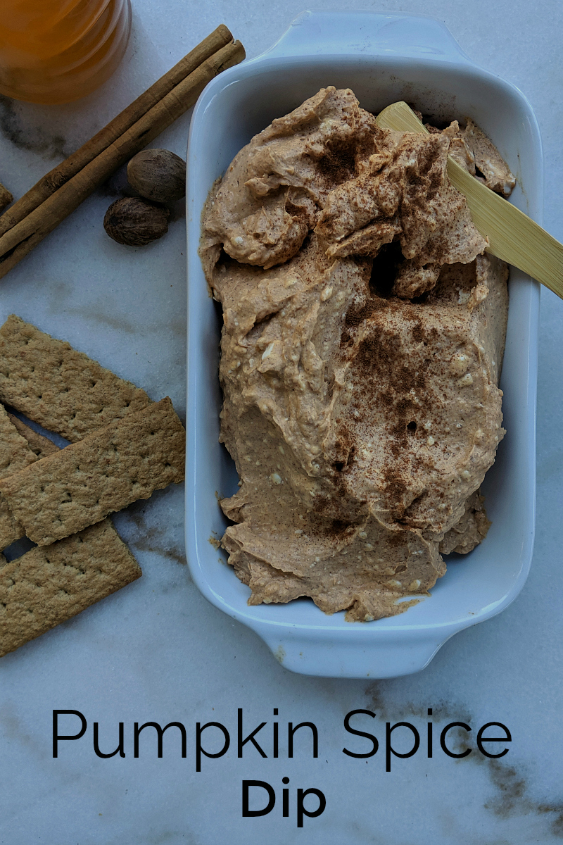 Yummy Pumpkin Spice Dip Recipe #pumpkin #pumpkinspice #dip #creamcheesedip #appetizer #snack #vegetarian