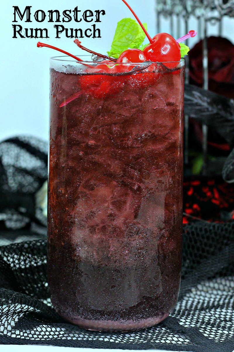 Halloween Bloody Rum Punch Recipe for your Halloween Party #Halloween #PartyPunch #HalloweenPartyIdeas #HalloweenPunch #HalloweenDrinks #Cocktail #HalloweenCocktail #RumPunch #PartyDrink #HalloweenParty