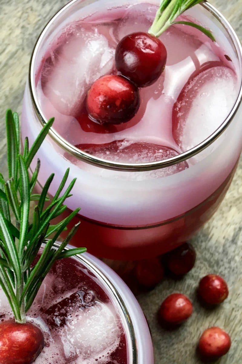 Cranberry Mocktail Punch Recipe #Mocktail #punch