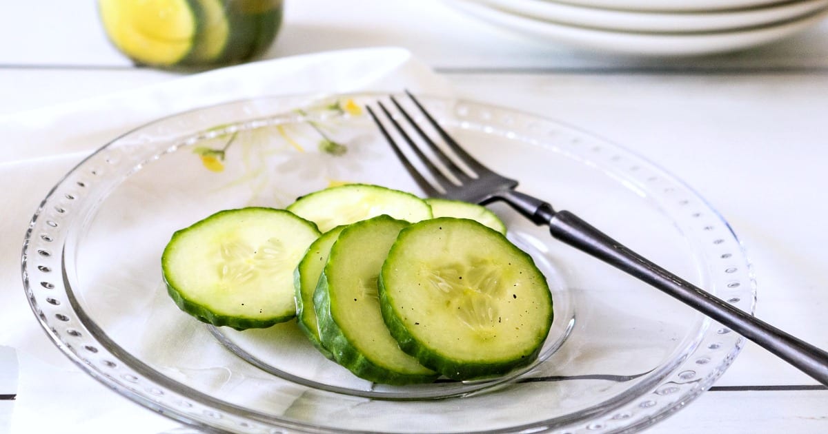 plate of cider vinegar refrigerator pickles