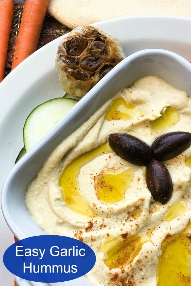 Quick and Easy Roasted Garlic Hummus Recipe #Hummus #HummusRecipe #RoastedGarlic #Garlic #Chickpeas #Hummus