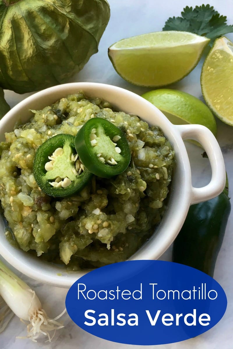 Easy Roasted Tomatillo Salsa Verde Recipe #SalsaRecipe #SalsaVerde #TomatilloSalsa #Salsa