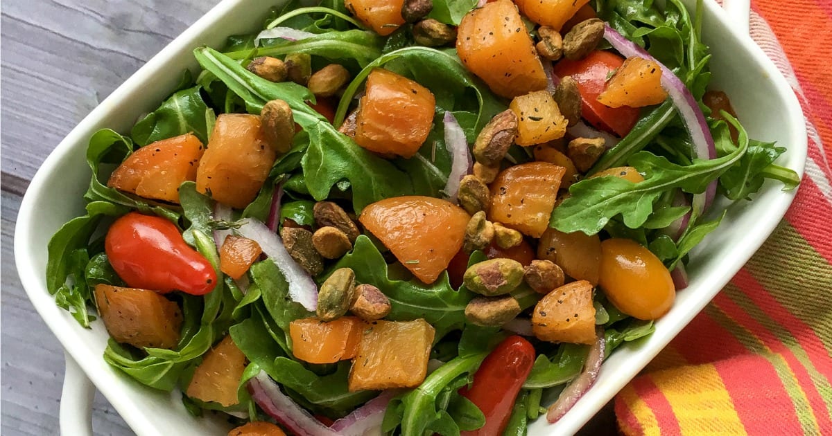 beet salad with pistachios